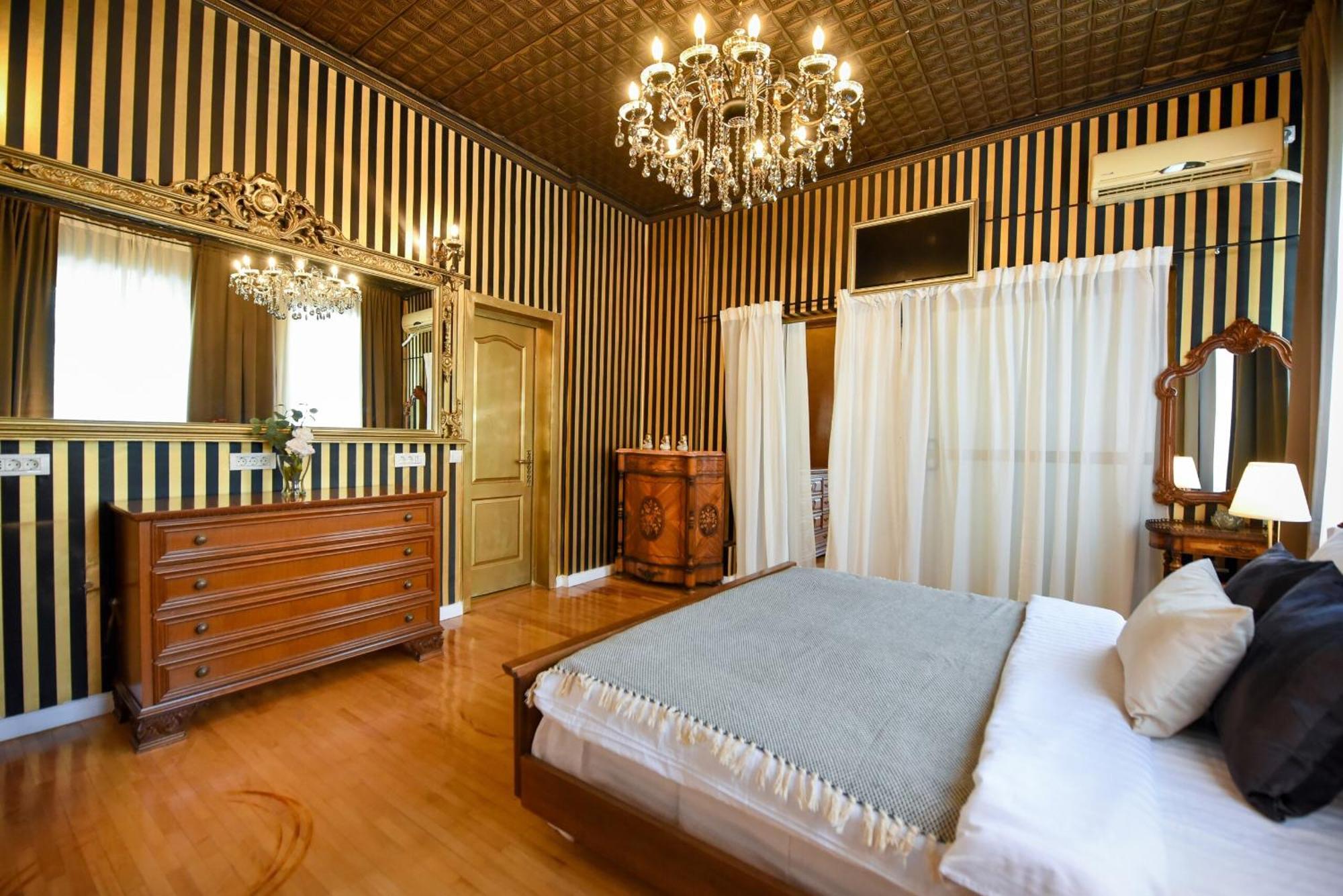 Centrally Located 2Br Apartment With Balcony & Unique Design بوخارست المظهر الخارجي الصورة